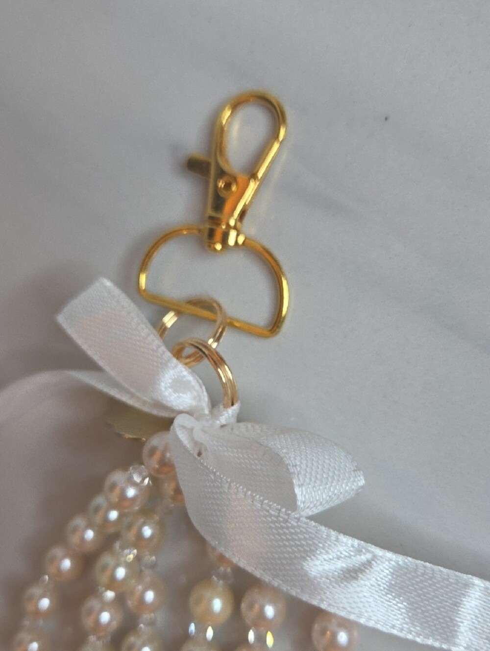 Pearl Tassel Bag Charm Keychain with Gold Clip - Ivory - Picture 3 of 4